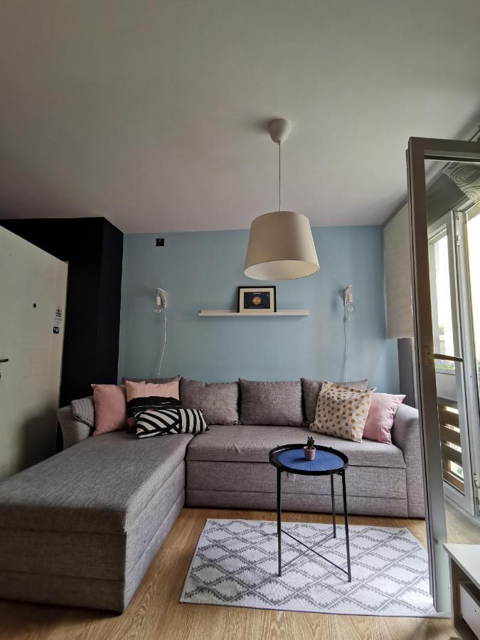 Nest Hotel Belgrado Buitenkant foto