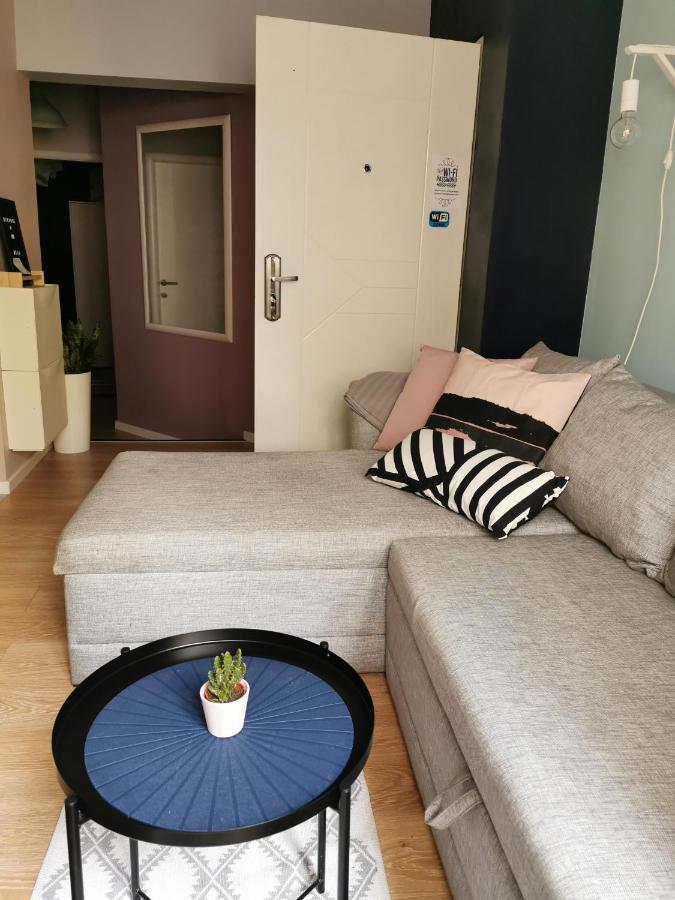 Nest Apartment Zemun Belgrado Buitenkant foto