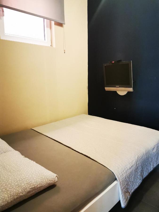 Nest Hotel Belgrado Buitenkant foto